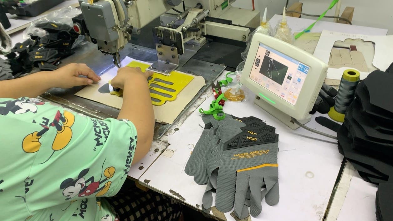 Computer Stitching-Gloves